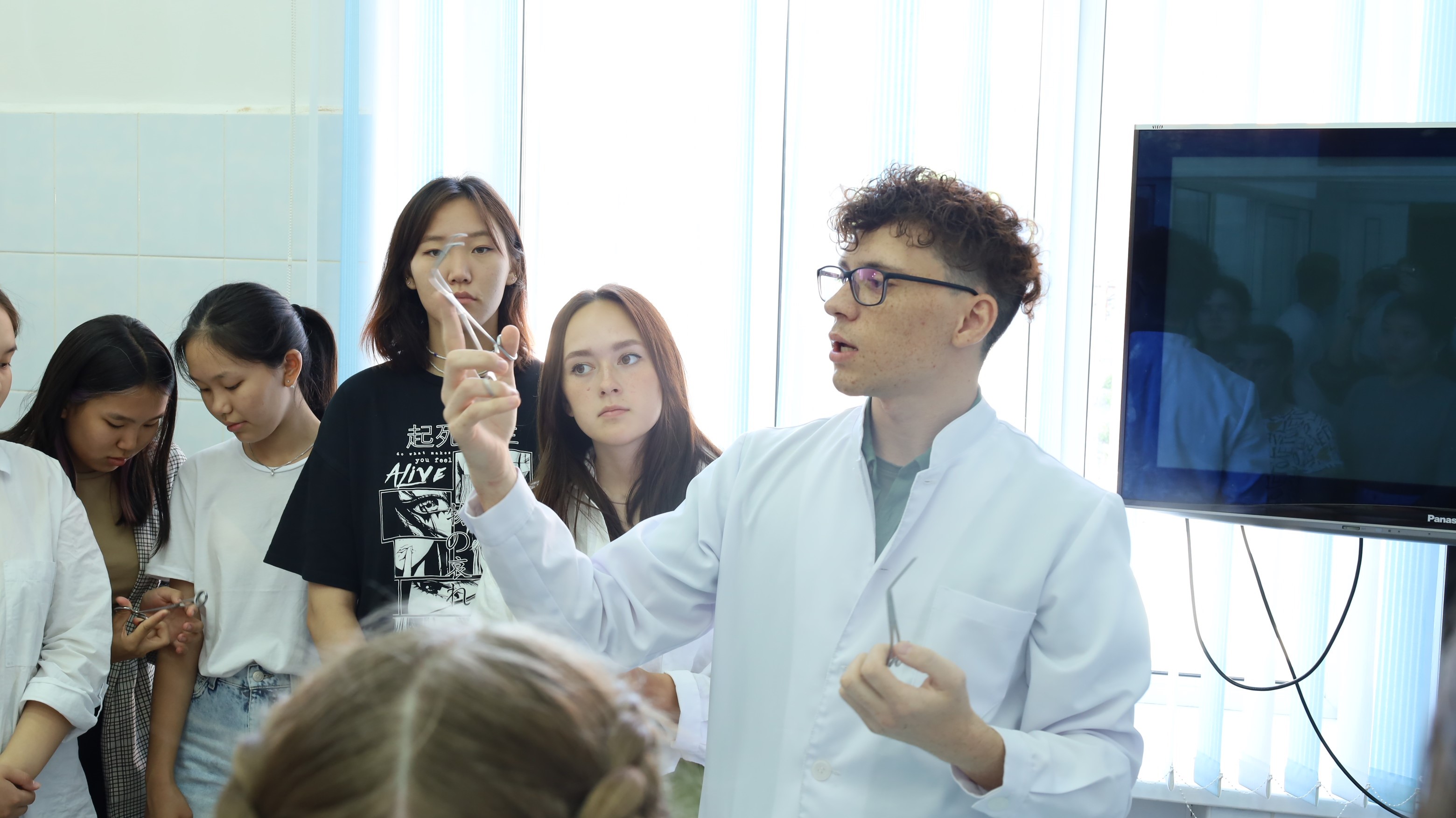 Геном томск. Медицина будущего. Международная школа медицина будущего. Профильные медицинские классы школы читы. Профильные медицинские классы Пермь.